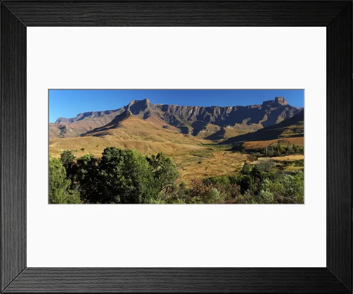 Framed Print : Royal Natal National Park with the Amphitheatre in the background