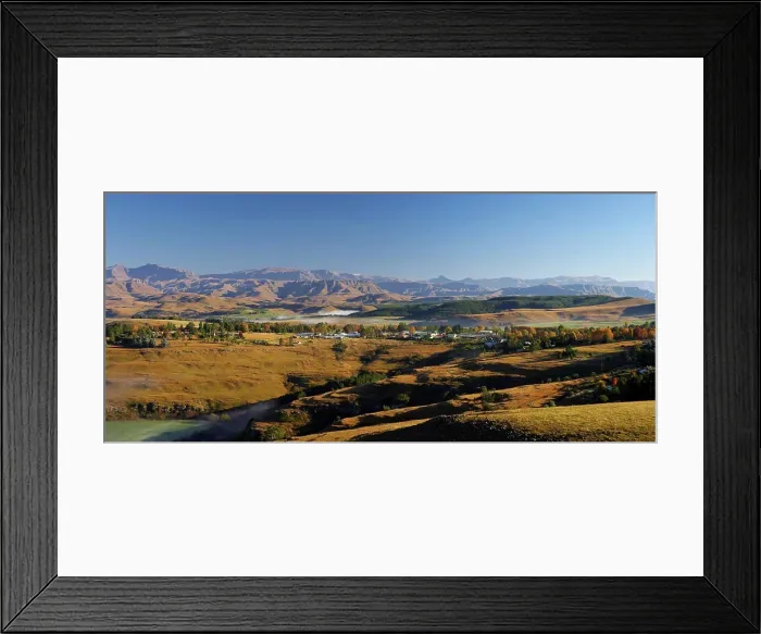 Framed Print : Underberg with Drakensberg Mountains in Background. KwaZulu-Natal. South Africa Framed Print : Underberg with Drakensberg Mountains in Background. KwaZulu-Natal. South Africa