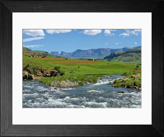 Framed Print : Mhlwazini River near the Cathedral Peak region of the Ukhahlamba Drakensberg Park