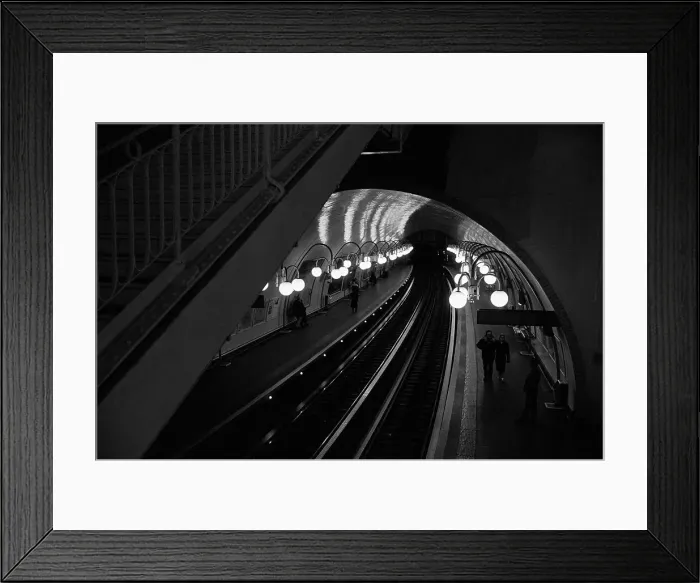 Framed Print : Interiors of a subway station, Paris Framed Print : Interiors of a subway station, Paris