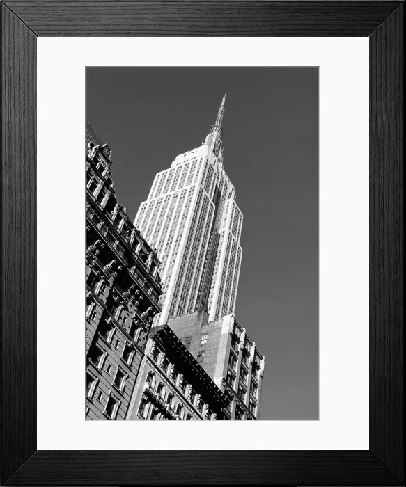 Framed Print : Low angle view of the Empire State Building Framed Print : Low angle view of the Empire State Building