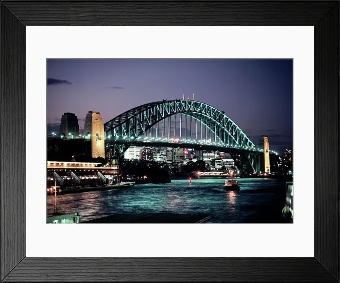 Framed Print : Sydney Harbor Bridge lit up at night Framed Print : Sydney Harbor Bridge lit up at night