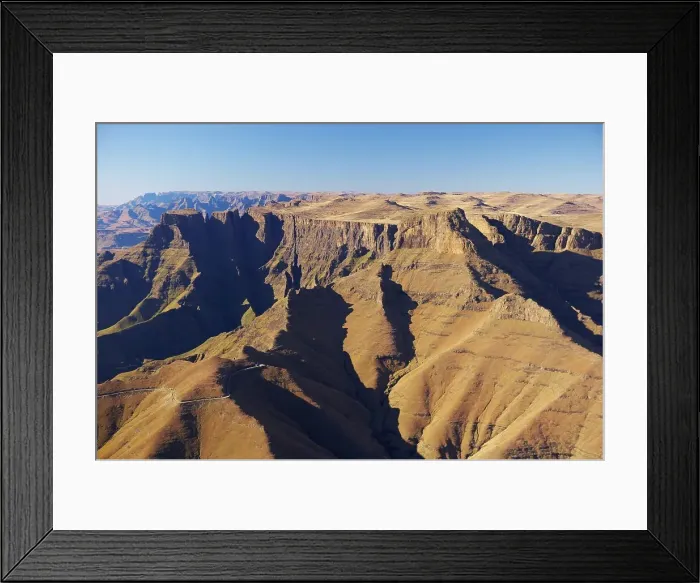 Framed Print : The Sentinal, Amphitheatre, Eastern Buttress and The Needle at Royal Natal National Park Framed Print : The Sentinal, Amphitheatre, Eastern Buttress and The Needle at Royal Natal National Park