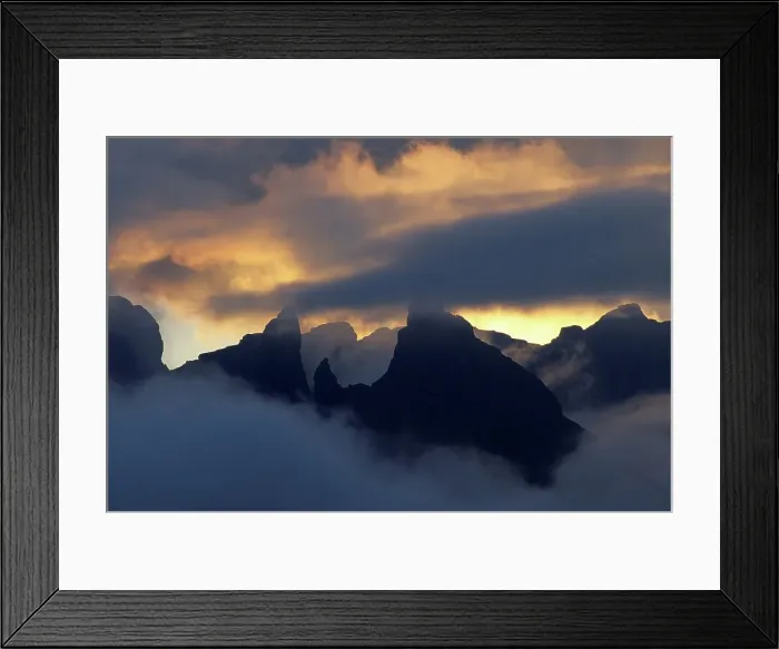 Framed Print : Drakensberg Mountains. Near Catherdral Peak Framed Print : Drakensberg Mountains. Near Catherdral Peak