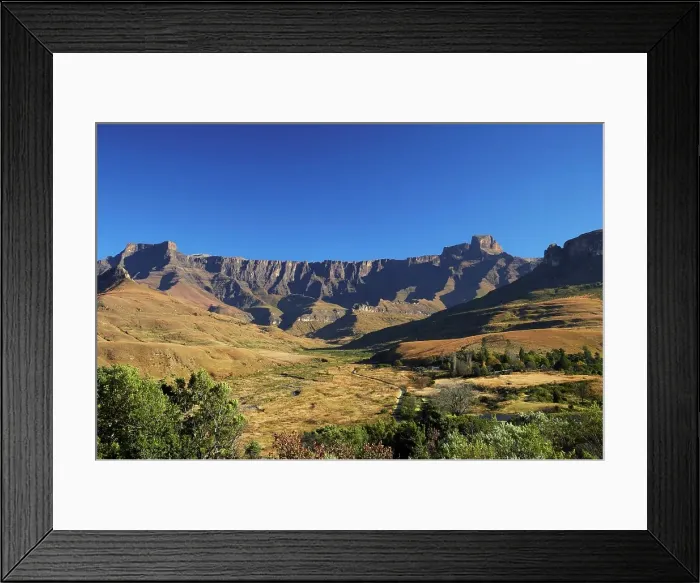 Framed Print : Royal Natal National Park with the Amphitheatre in the background