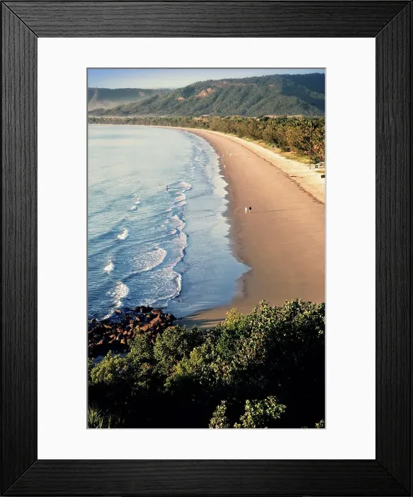 Framed Print : Couple walking on the beach, Port Douglas Framed Print : Couple walking on the beach, Port Douglas