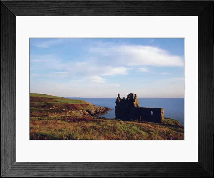 Framed Print : Stone castle on west coast, Scotland Framed Print : Stone castle on west coast, Scotland
