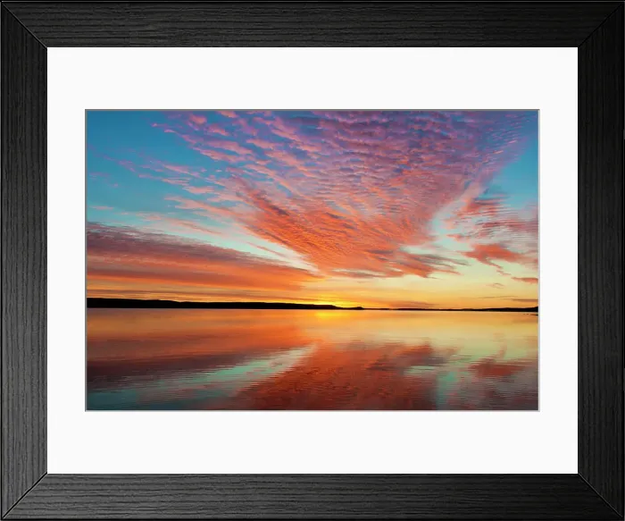 Framed Print : Autumn sunrise, Point Lake, Barrenlands, central Northwest Territories, Arctic Canada Framed Print : Autumn sunrise, Point Lake, Barrenlands, central Northwest Territories, Arctic Canada
