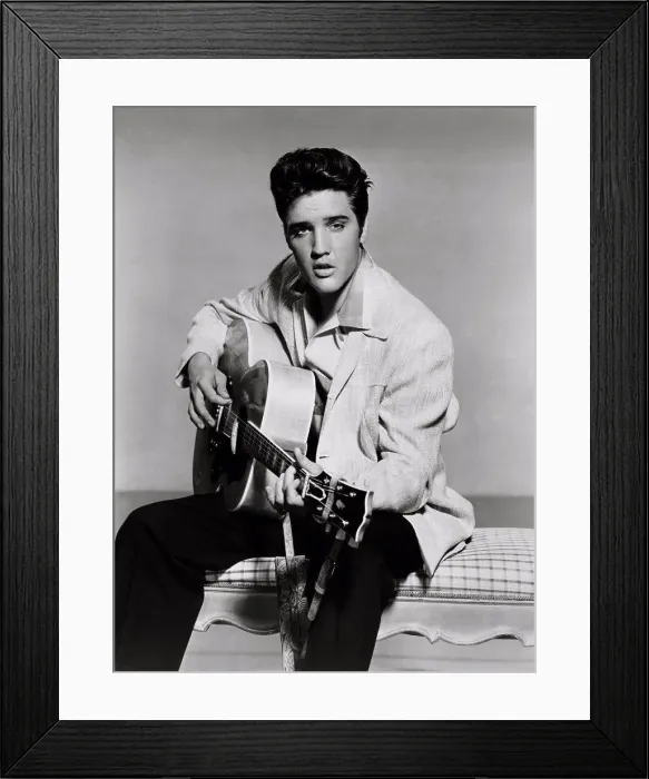 Framed Print : Elvis Presley in 1959 (1935-1977) Singer / Actor Framed Print : Elvis Presley in 1959 (1935-1977) Singer / Actor