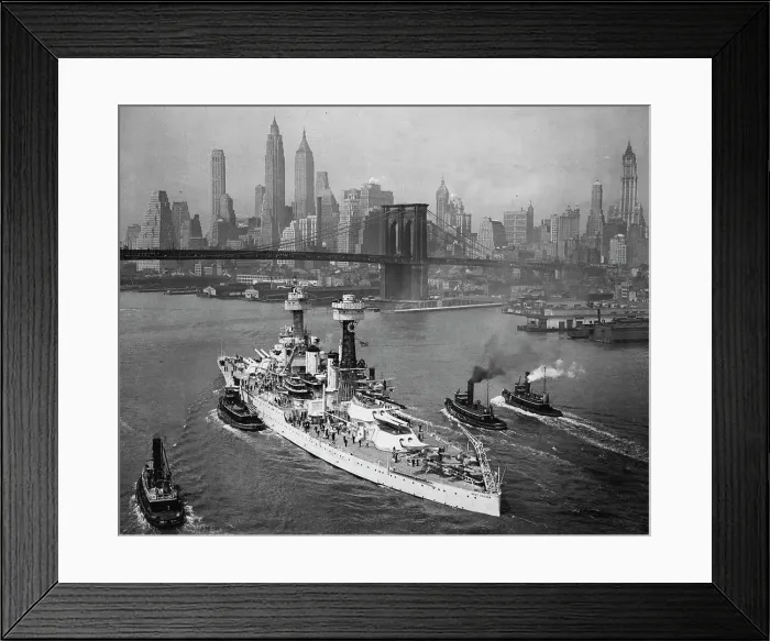 Framed Print : New York..... An impressive shot of the U