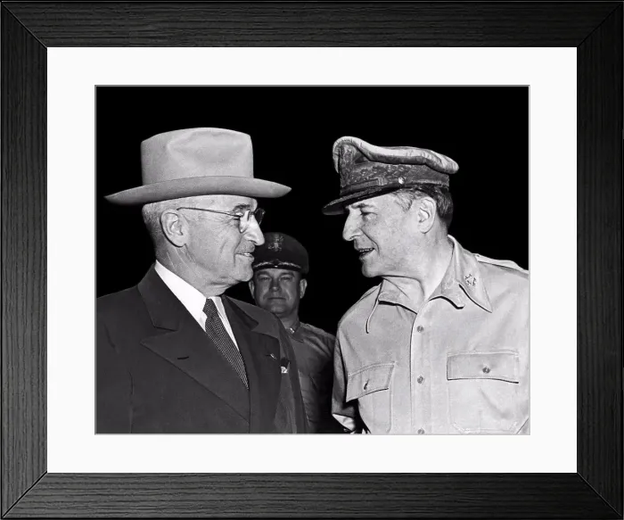 Framed Print : Wake Island, Pacific Ocean: October 15, 1950. President Harry Truman and General Douglas MacArthur meet at Wake Island Framed Print : Wake Island, Pacific Ocean: October 15, 1950. President Harry Truman and General Douglas MacArthur meet at Wake Island