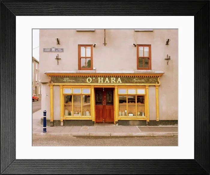 Framed Print : O'Hara's Pub, Thomastown, Co Kilkenny, Ireland Framed Print : O'Hara's Pub, Thomastown, Co Kilkenny, Ireland