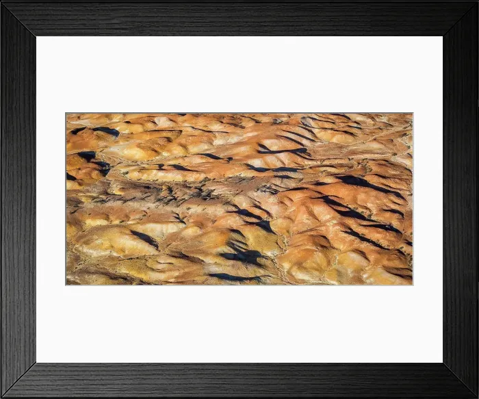 Framed Print : Dry arid landscape from central South Australia Framed Print : Dry arid landscape from central South Australia