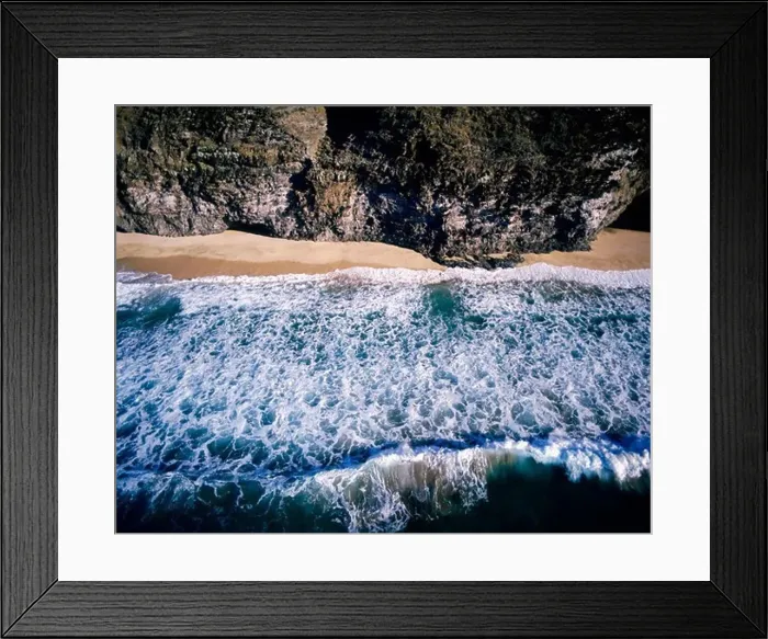 Framed Print : Aerial View of a Hawaiian Beach Framed Print : Aerial View of a Hawaiian Beach
