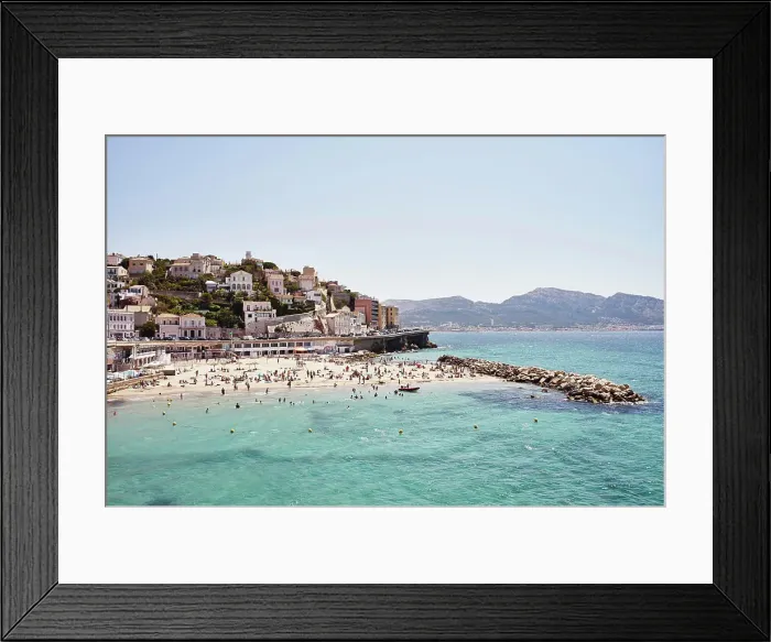 Framed Print : Crowds of holiday makers on coast, Marseille, France Framed Print : Crowds of holiday makers on coast, Marseille, France