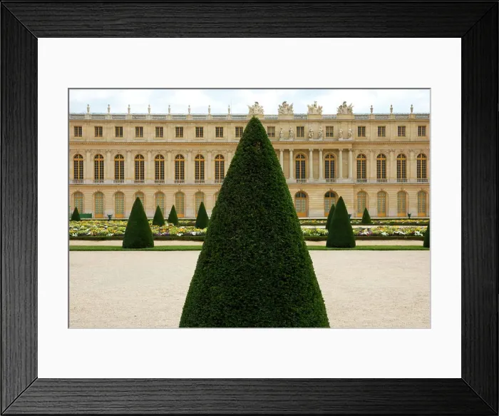 Framed Print : View of Versailles palace from the gardens Framed Print : View of Versailles palace from the gardens