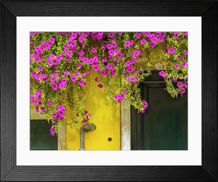 Framed Print : Street scenes in Venice, Italy Framed Print : Street scenes in Venice, Italy