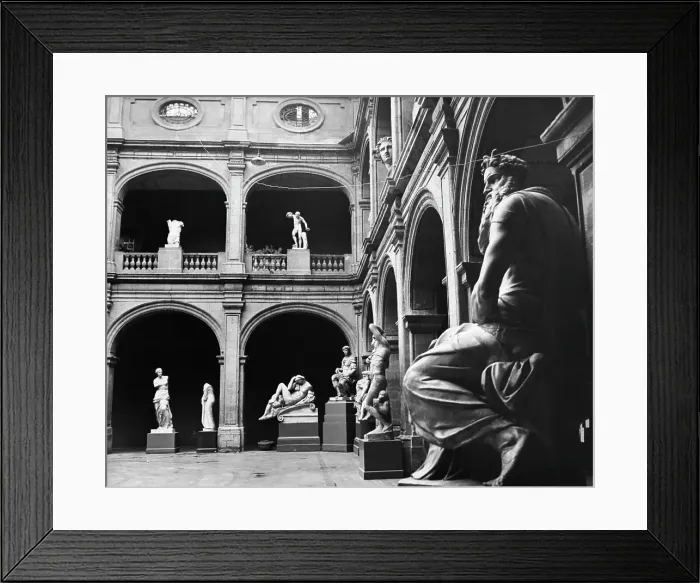 Framed Print : Statues in a courtyard, National Palace, Mexico City, Mexico