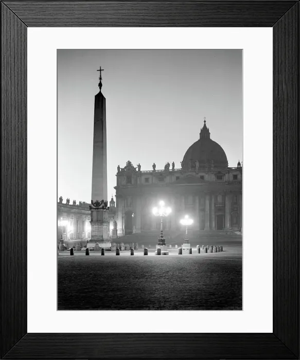 Framed Print : Poll photo collection. Rome: visit to the Vatican City Framed Print : Poll photo collection. Rome: visit to the Vatican City