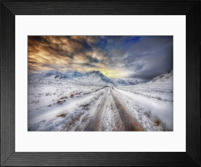 Framed Print : United Kingdom, Scotland, Glencoe, Glen Etive, road in winter Framed Print : United Kingdom, Scotland, Glencoe, Glen Etive, road in winter