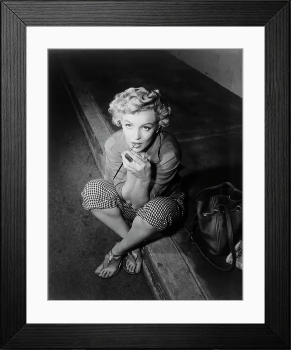 Framed Print : Marilyn Monroe 1952 Framed Print : Marilyn Monroe 1952