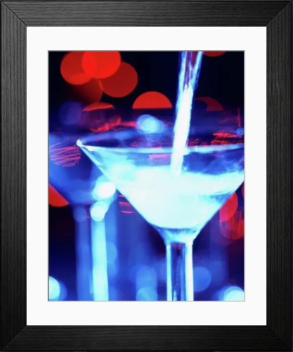 Framed Print : Dry martini cocktail being poured Framed Print : Dry martini cocktail being poured