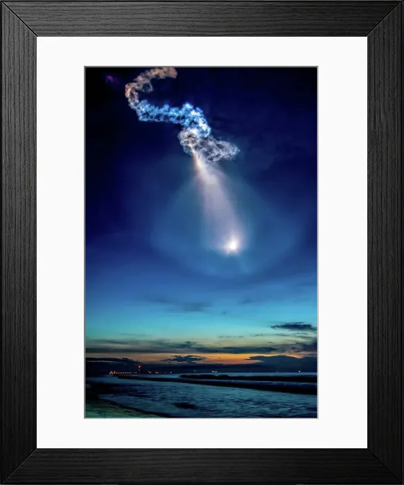 Framed Print : A SpaceX Falcon 9 rocket carrying a Dragon cargo ship for the International Space Station launches Framed Print : A SpaceX Falcon 9 rocket carrying a Dragon cargo ship for the International Space Station launches
