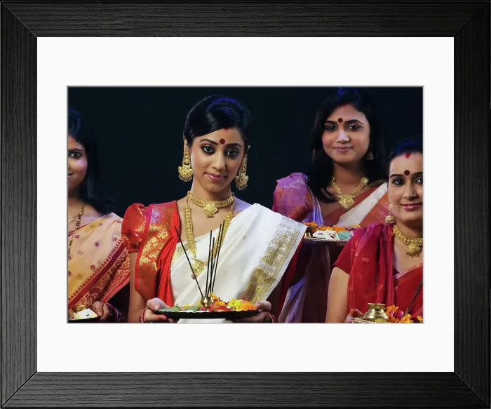 Framed Print : Bengali women celebrating Durga puja, Durga Puja Framed Print : Bengali women celebrating Durga puja, Durga Puja