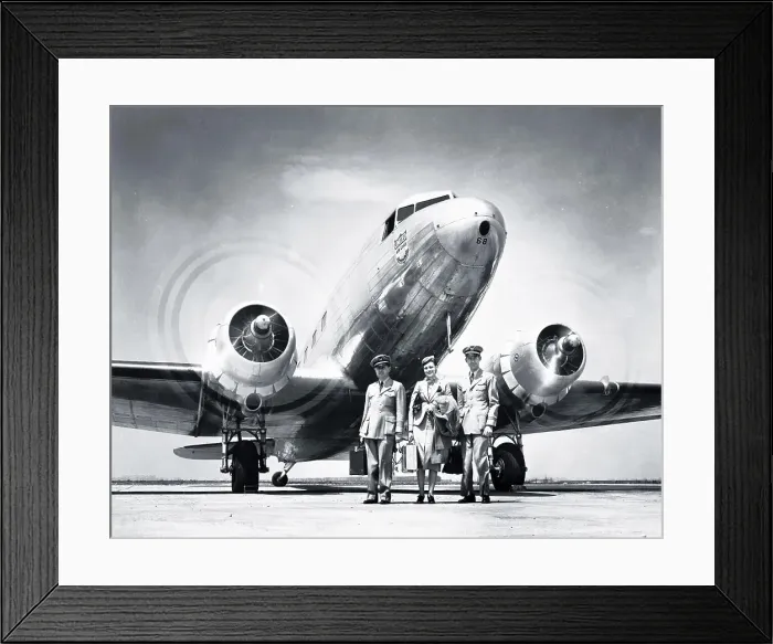 Framed Print : United Airlines Douglas DC-3 I Framed Print : United Airlines Douglas DC-3 I