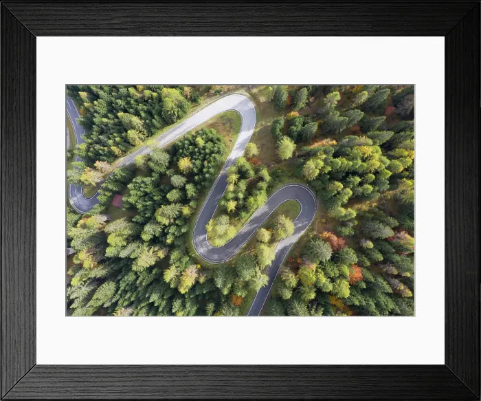Framed Print : Autumn colour on a mountain pass in the Italian Dolomites, Trento-Alto Adige, Italy, Europe