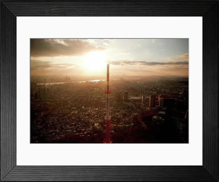 Framed Print : Cityscape at sunrise, Seoul, South Korea Framed Print : Cityscape at sunrise, Seoul, South Korea