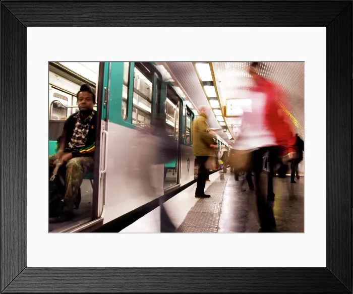 Framed Print : Subway in Paris