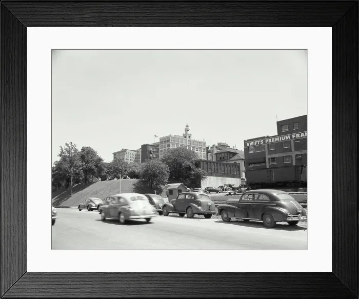 Framed Print : Vintage Photograph. Skyline of Memphis Tennessee Framed Print : Vintage Photograph. Skyline of Memphis Tennessee