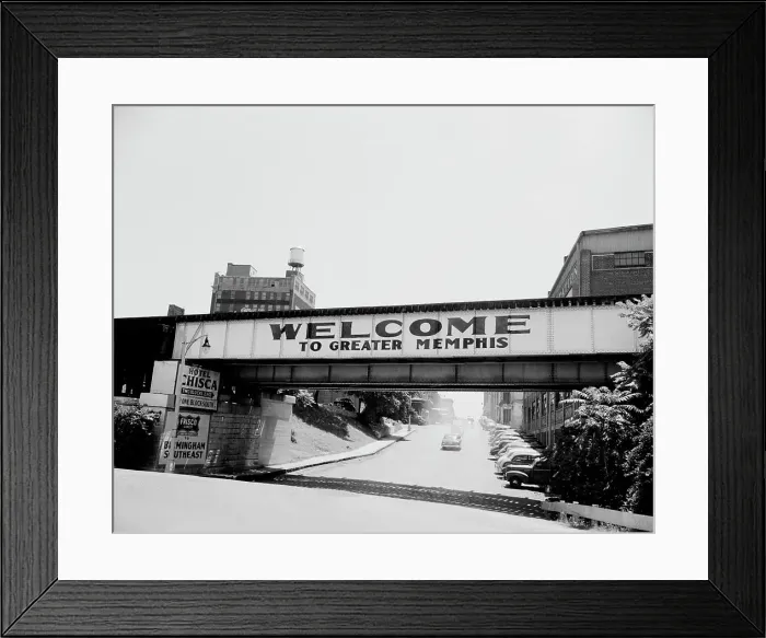 Framed Print : USA, Tennessee, Memphis, welcome sign on approach to city Framed Print : USA, Tennessee, Memphis, welcome sign on approach to city