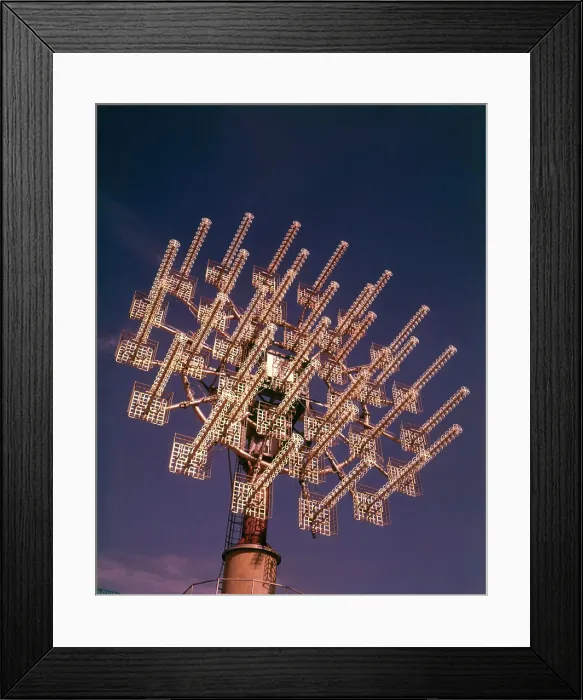 Framed Print : 1960s 1970s HIGH GAIN TELEMETRY ANTENNA USED FOR TRACKING SATELLITE COMMUNICATIONS WALLOPS STATION VA USA Framed Print : 1960s 1970s HIGH GAIN TELEMETRY ANTENNA USED FOR TRACKING SATELLITE COMMUNICATIONS WALLOPS STATION VA USA