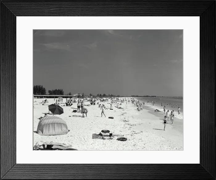 Framed Print : Vintage photograph. Lido Beach at Sarasota