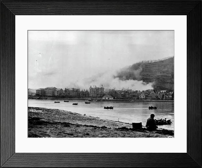 Framed Print : 25th Anniversary of the Crossing of the Rhine: US assault craft crossing the Rhine at St Framed Print : 25th Anniversary of the Crossing of the Rhine: US assault craft crossing the Rhine at St