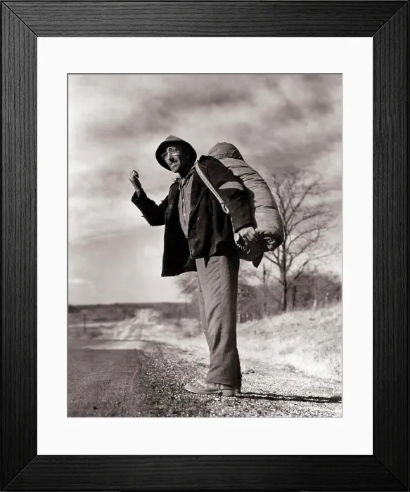 Framed Print : 1940s 1950s UNEMPLOYED MAN A HOBO CALLED A BINDLESTIFF CARRYING A BINDLE OVER HIS SHOULDER HITCHHIKING ON RURAL HIGHWAY Framed Print : 1940s 1950s UNEMPLOYED MAN A HOBO CALLED A BINDLESTIFF CARRYING A BINDLE OVER HIS SHOULDER HITCHHIKING ON RURAL HIGHWAY