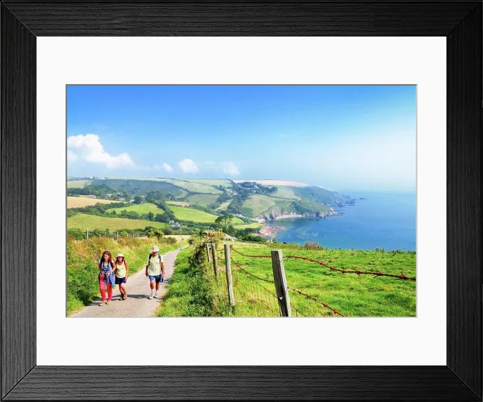 Framed Print : The South West Coast Path between Polperro and Talland Bay in Cornwall Framed Print : The South West Coast Path between Polperro and Talland Bay in Cornwall