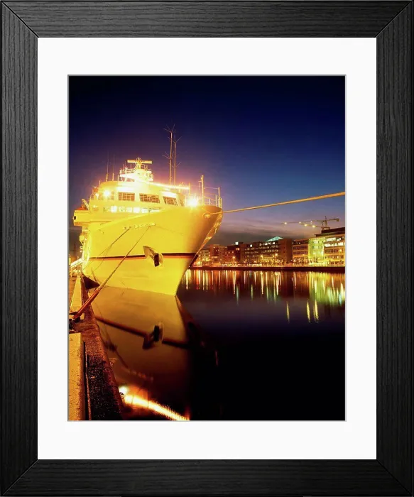 Framed Print : Bremen Cruise Liner & Ifsc, Sir John Rogerson´s Quay, Dublin, Ireland Framed Print : Bremen Cruise Liner & Ifsc, Sir John Rogerson´s Quay, Dublin, Ireland