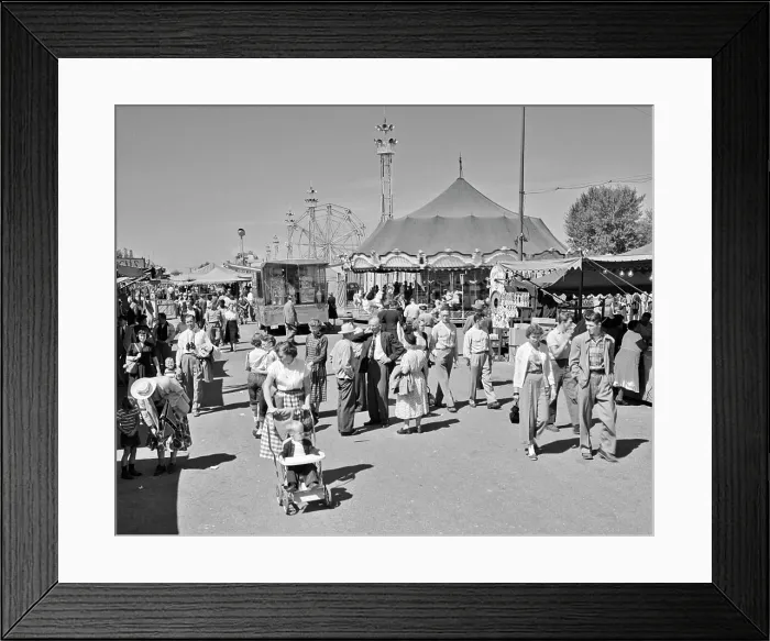 Framed Print : 1950s CROWD MEN WOMEN TEENAGERS CHILDREN ATTENDING WALKING ON THE MIDWAY OF THE YORK COUNTY FAIR PENNSYLVANIA USA Framed Print : 1950s CROWD MEN WOMEN TEENAGERS CHILDREN ATTENDING WALKING ON THE MIDWAY OF THE YORK COUNTY FAIR PENNSYLVANIA USA