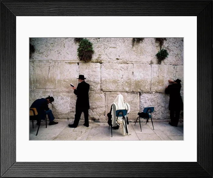 Framed Print : Orthodox jews praying et Wailing Wall, Jerusalem, Israel Framed Print : Orthodox jews praying et Wailing Wall, Jerusalem, Israel