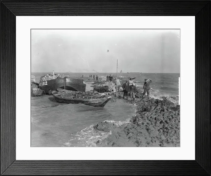 Framed Print : Anefo photo collection. Zuidoostpolder at FlevostaD in the Zuiderzee Framed Print : Anefo photo collection. Zuidoostpolder at FlevostaD in the Zuiderzee