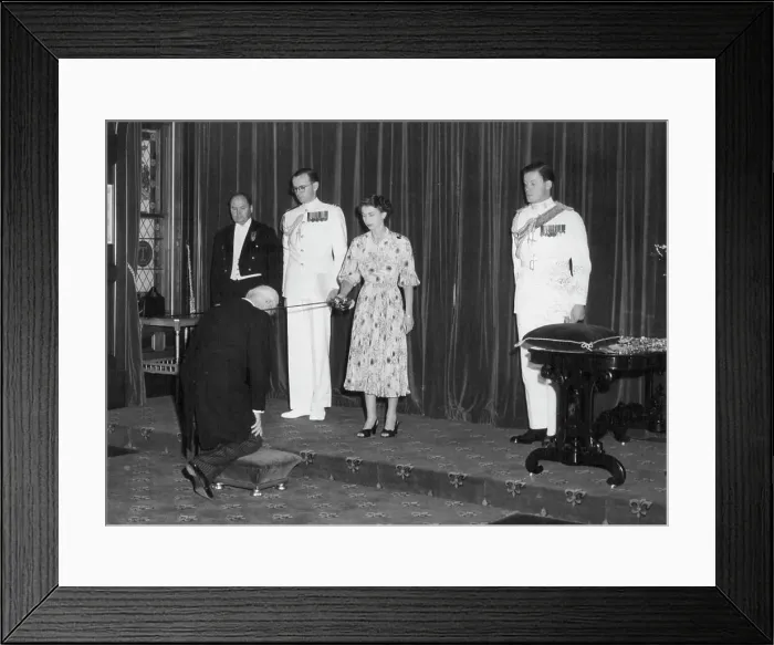 Framed Print : Sir Brian Swift, a ***** receiving his accolade from the Queen at Gove.March 2, 1954 Framed Print : Sir Brian Swift, a ***** receiving his accolade from the Queen at Gove.March 2, 1954