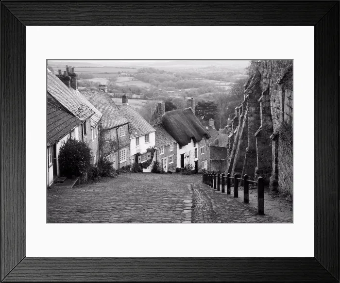 Framed Print : Cottages on a Hill, Golden Hill, Shaftesbury, Dorset, England Framed Print : Cottages on a Hill, Golden Hill, Shaftesbury, Dorset, England