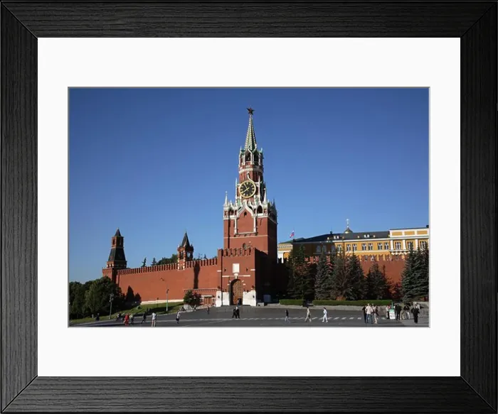 Framed Print : Russia, Moscow, Red Square, The Kremlin, Saviour Tower, Kremlin Wall Framed Print : Russia, Moscow, Red Square, The Kremlin, Saviour Tower, Kremlin Wall