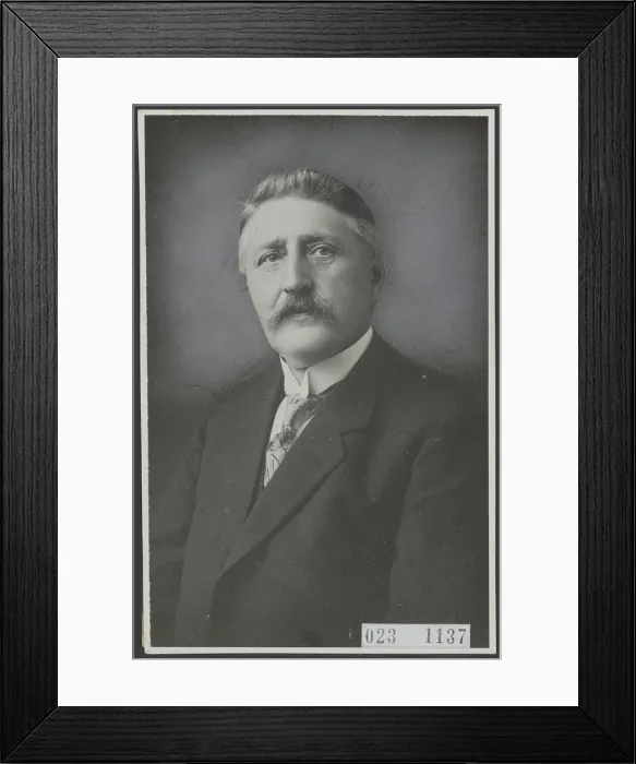 Framed Print : Elsevier photo collection. Shooting from teachers usually because of an official anniversary Framed Print : Elsevier photo collection. Shooting from teachers usually because of an official anniversary