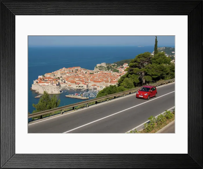 Framed Print : Hillside views of Old Town, Dubrovnik, Croatia Framed Print : Hillside views of Old Town, Dubrovnik, Croatia
