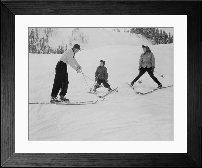 Framed Print : Ski instructor giving lessons