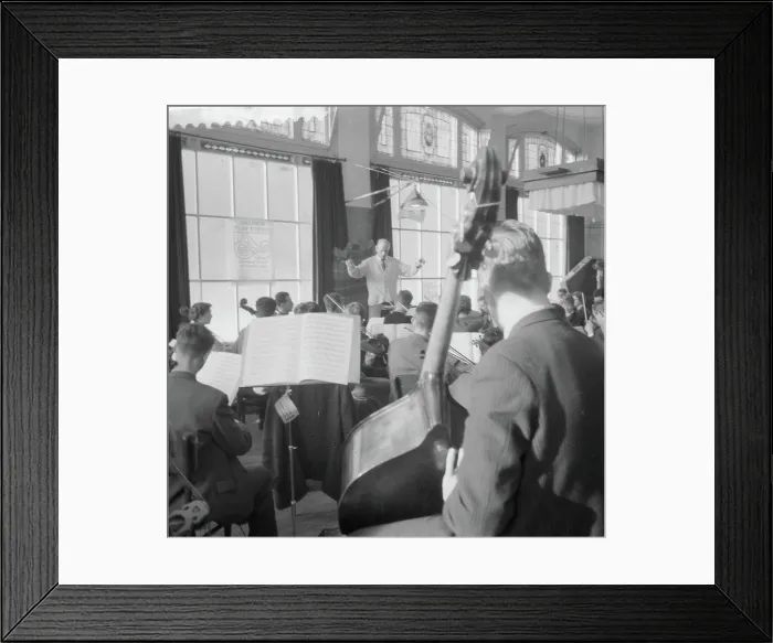 Framed Print : Anefo photo collection. Nederlands Student orchestra rehearses (also Nos. 100979 to 100981). January 16, 1959